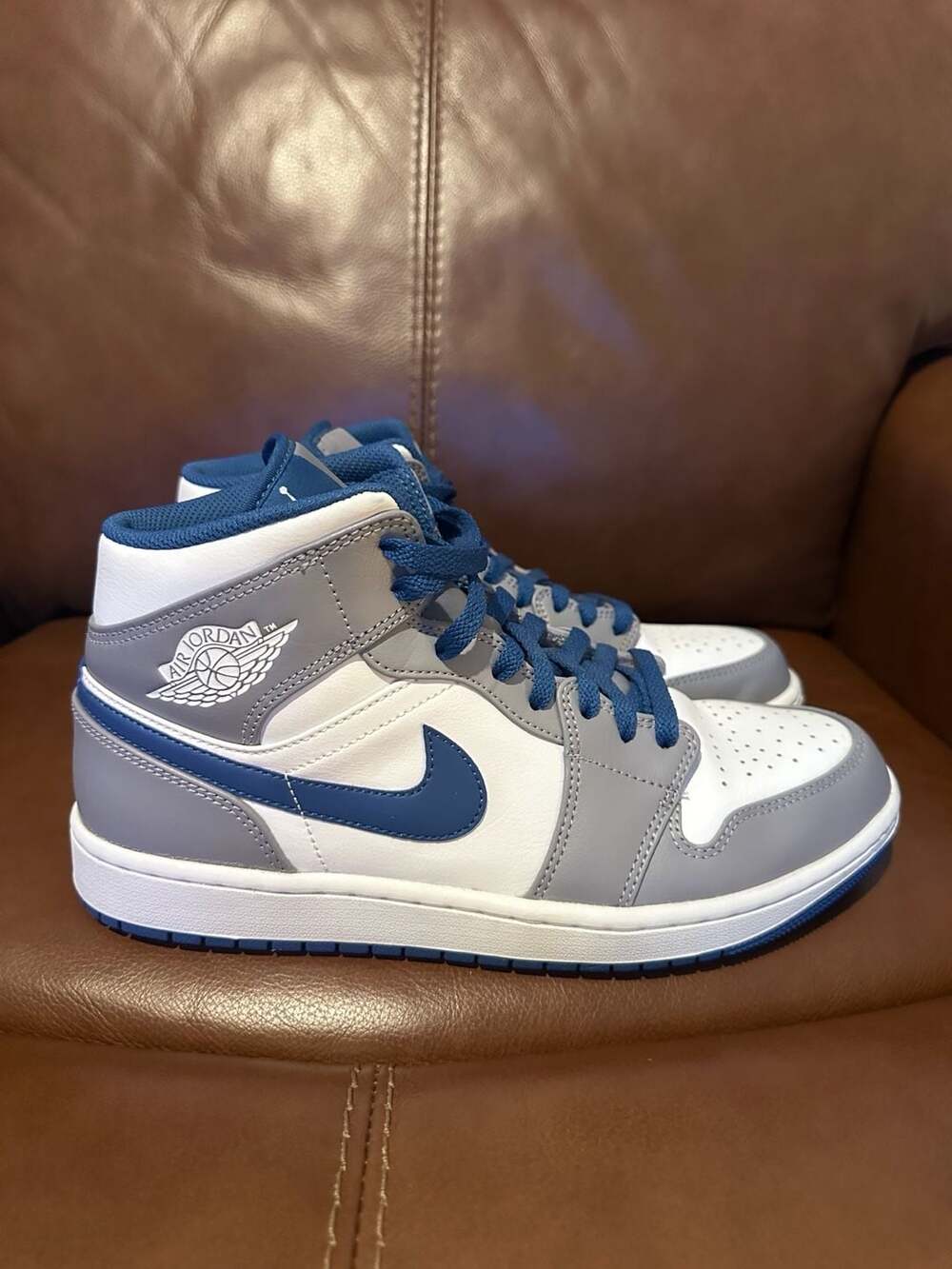 Men’s Nike Air Jordan 1 Mid 'Cement True Blue' Grey White Blue Sneakers